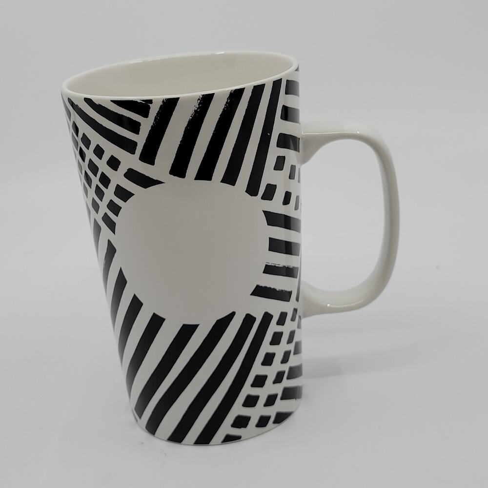 STARBUCKS Black & White Grid CRISSCROSS MUG 16 oz. DOT Collection